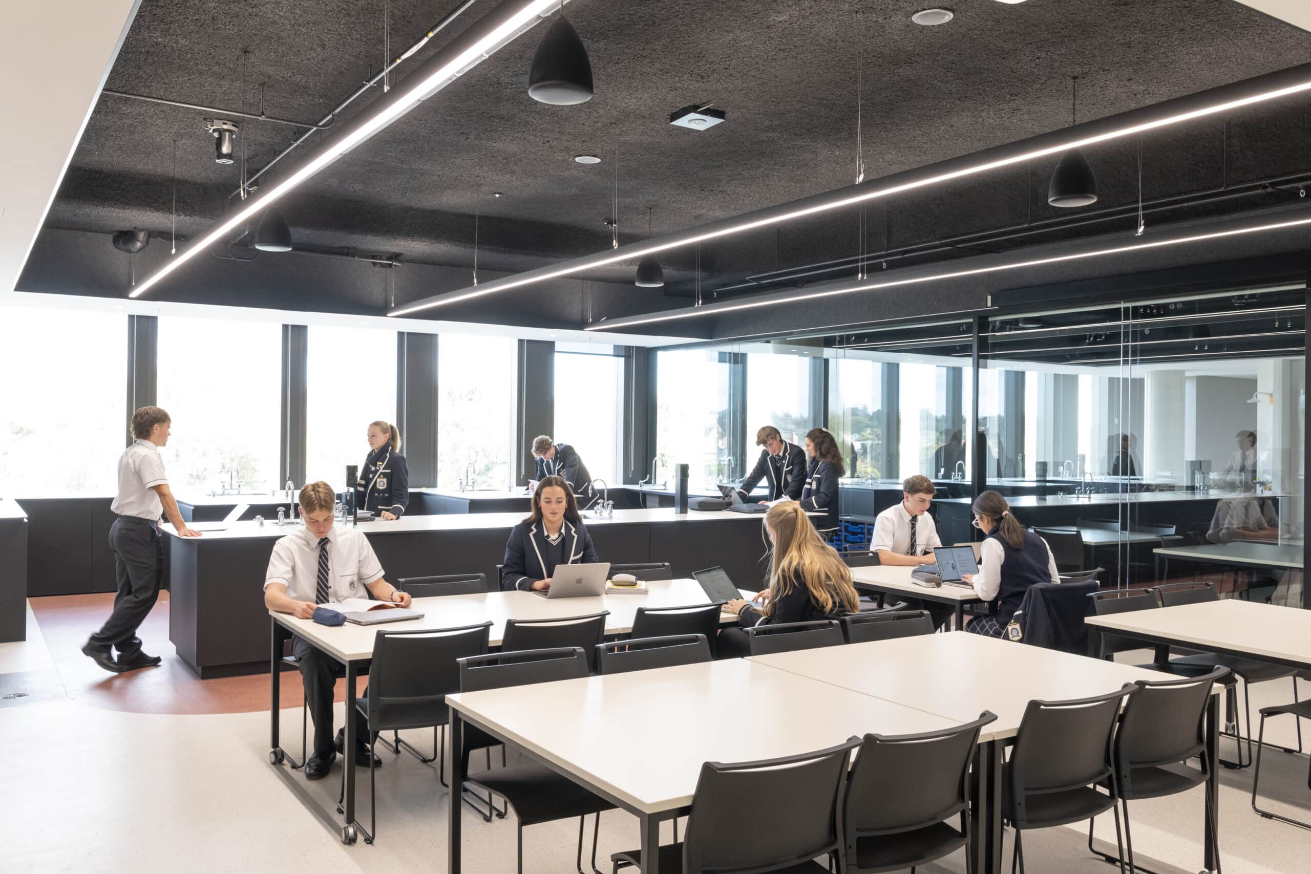Caulfield Tòa nhà Giảng dạy &amp; Học tập của Trường Trung học Phổ thông